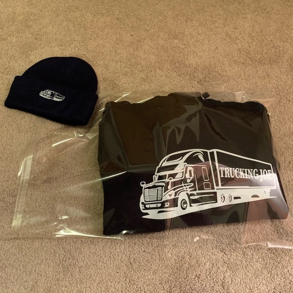 Winter vest & matching beanie. - Picture 4 of 4